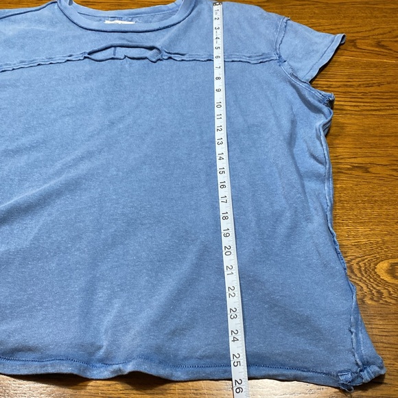 We The Free T Shirt Size Small Blue Oversized Loose Fit Exposed Seams - Picture 5 of 8